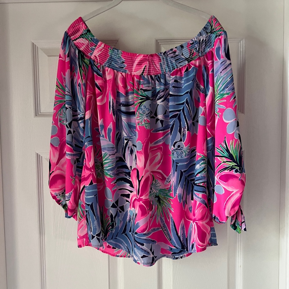 Lilly Pulitzer Off Shoulder Size M, EUC
